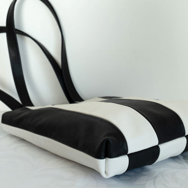 Tote bag mini cuir réglisse fond
