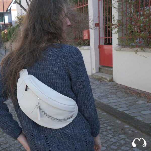 Sac banane en cuir de veau coloris meringue