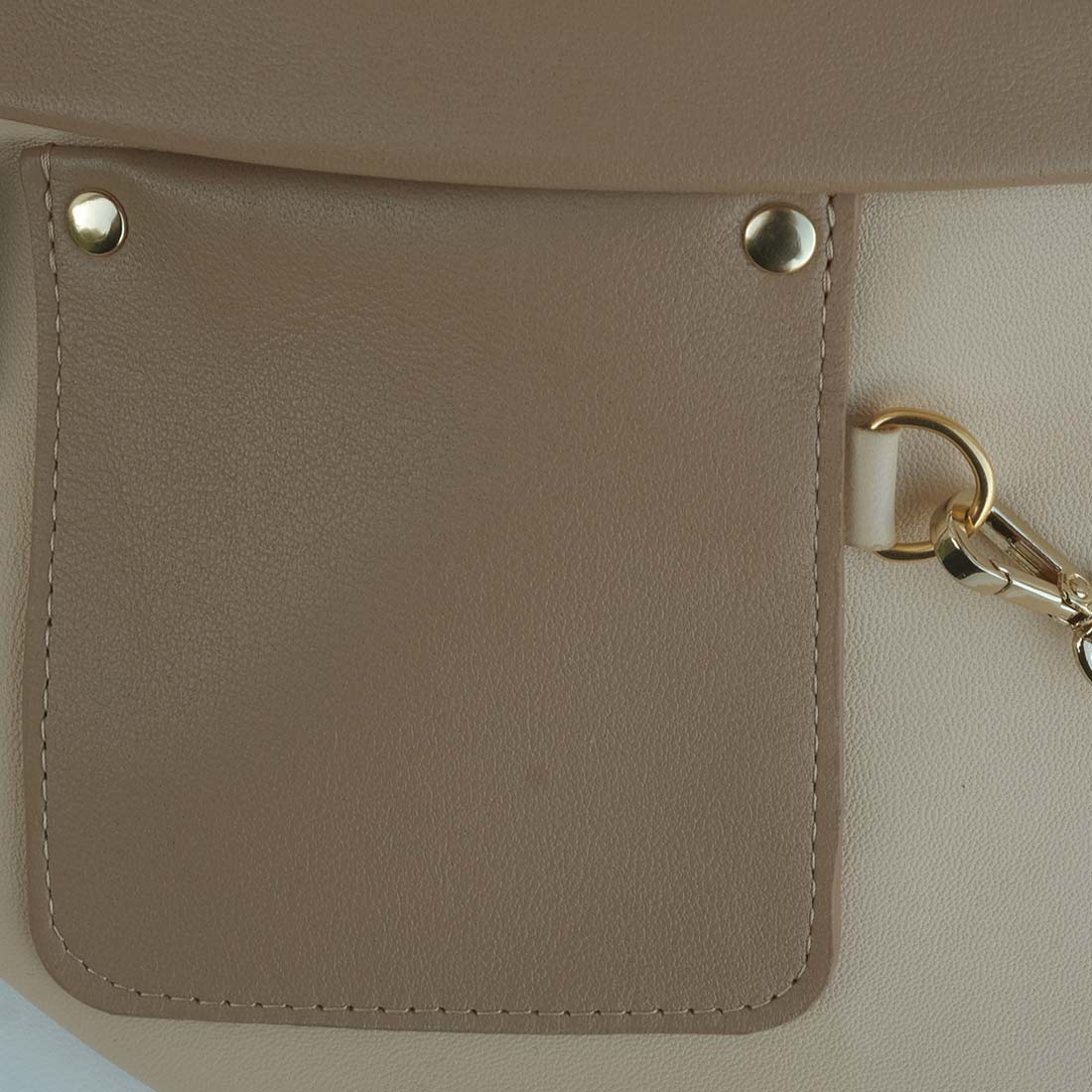 Sac banane en cuir d'agneau bicolore noisette et caramel