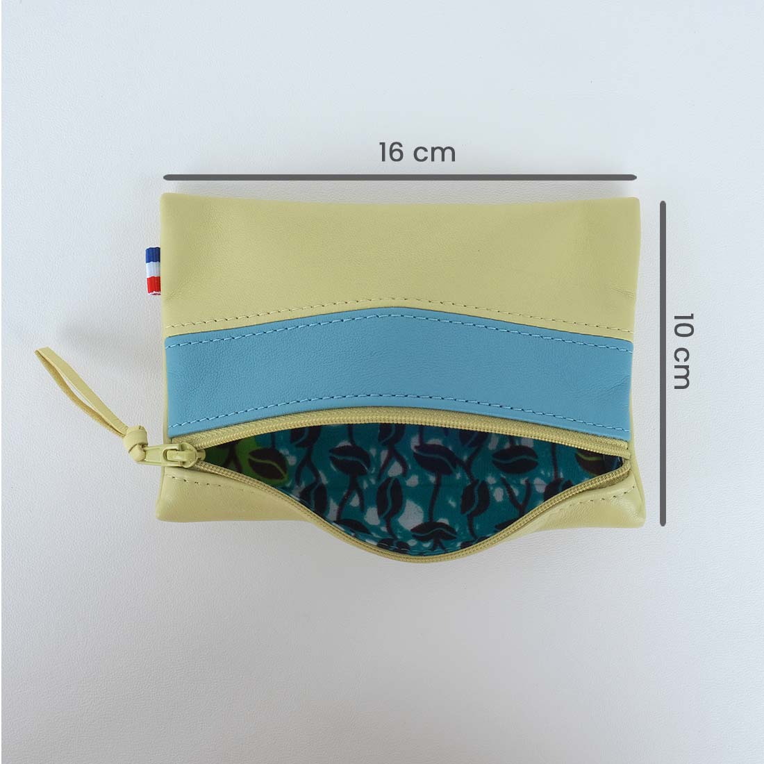 Pochette en cuir d'agneau coloris concombre courge bleue