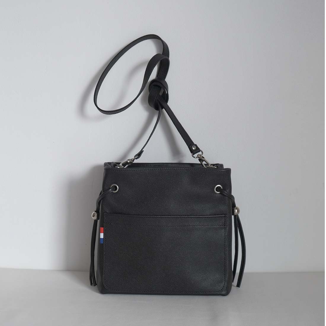 Mini sac cabas en cuir de veau grainé coloris réglisse