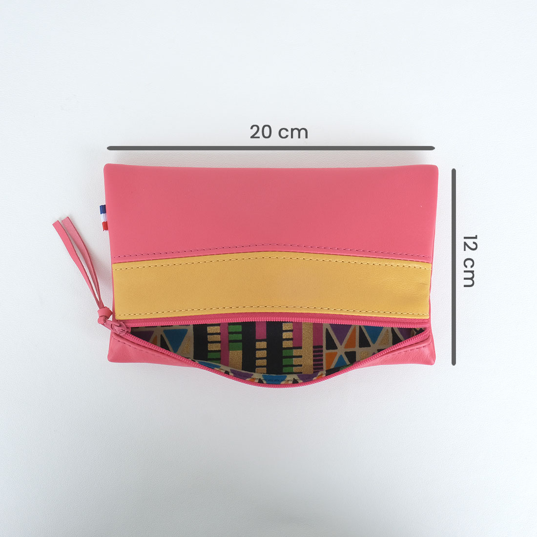 Pochette rectangulaire taille maxi en cuir d'agneau coloris fruit du dragon curcuma