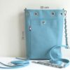 Mini tote bag en cuir double face coloris bleu courge et meringue